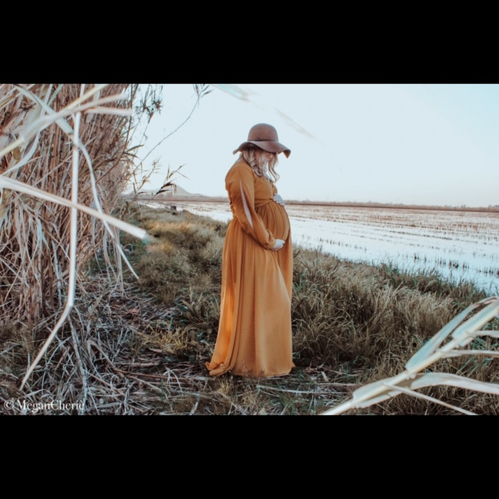 Rustic yellow maternity dress. EUC